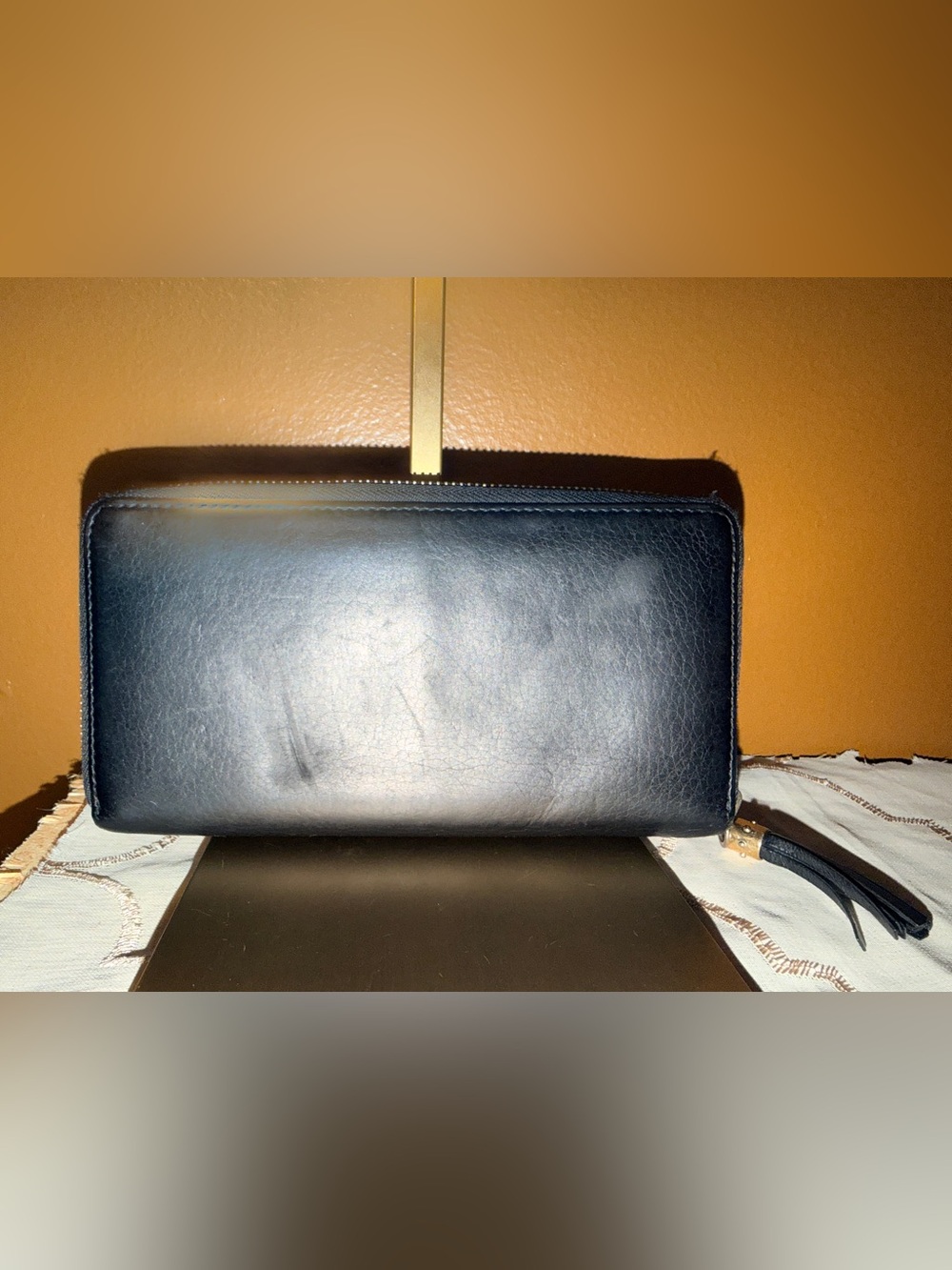 Gucci Soho Black Pebbled Leather Embossed Logo Wallet - Picture 2 of 6